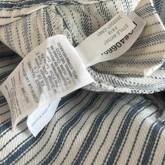 MADEWELL Emmett Railroad Stripe Wide Leg Cropped Jeans
Size 32 - Picture 12 of 12